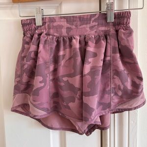lulu lemon pink camo shorts. size 4.